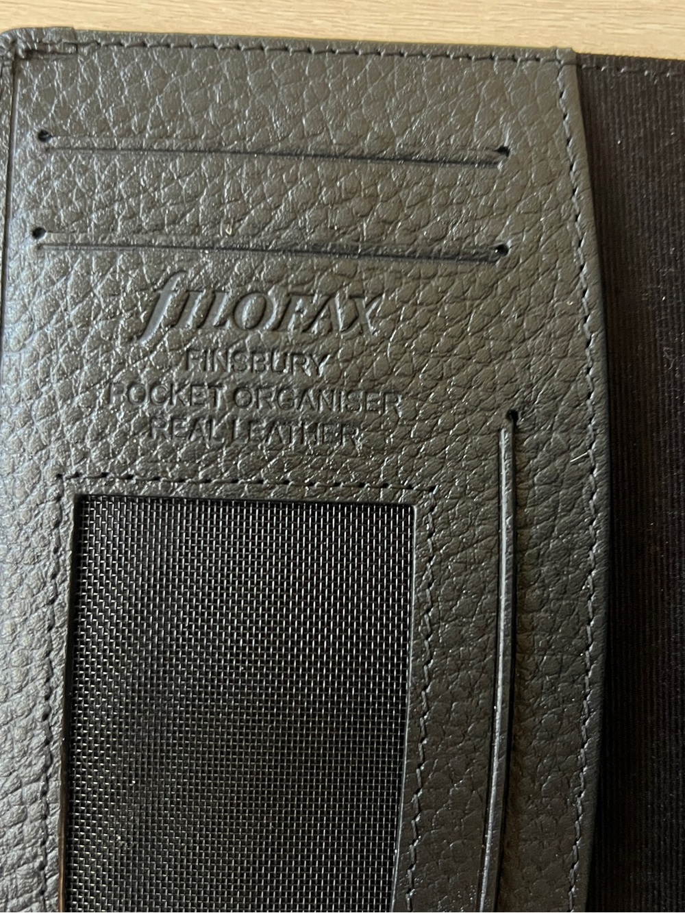 Filofax Finsbury Pocket Leather Organizer - Picture 3 of 7